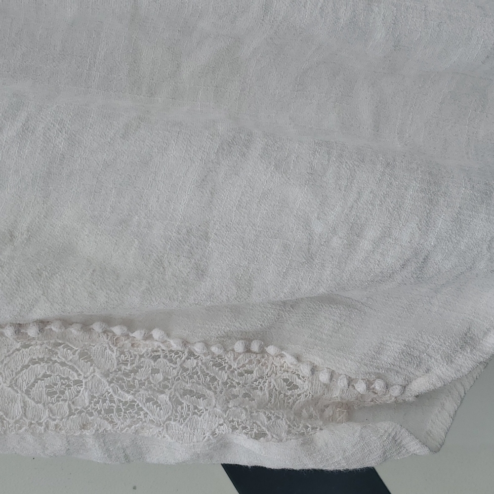 American Rag Blouse - Picture 4 of 7